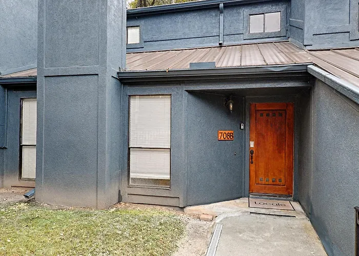 Heart Of Austin Hideaway Hotel
