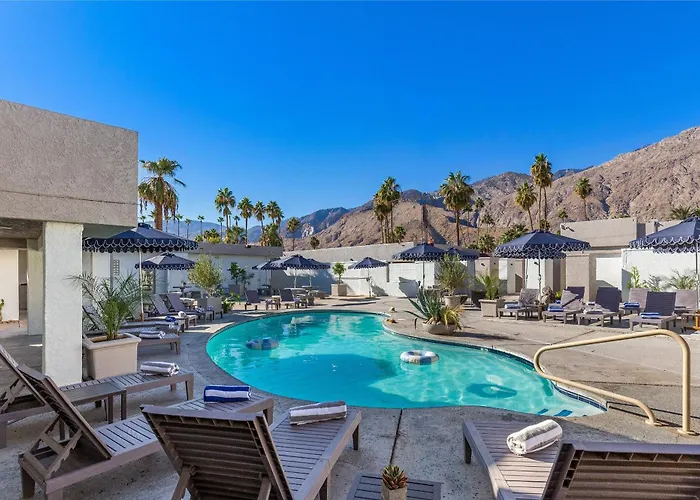Casa Oliver Hotel & Resort - A Men'S Clothing Optional Resort In Palm Springs