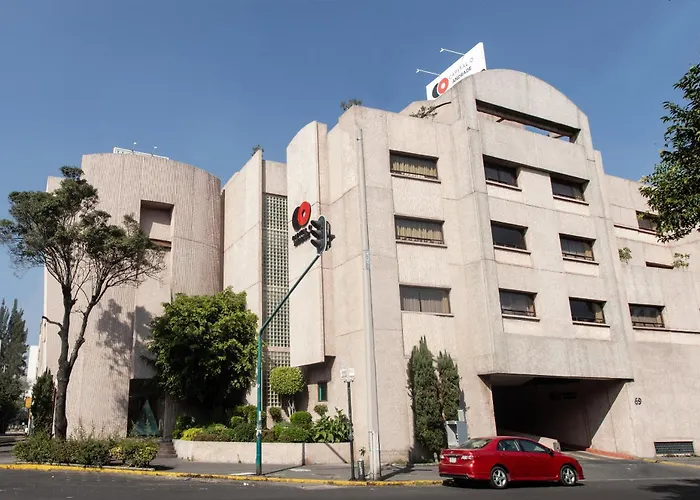 Capital O Andrade, Mexico City