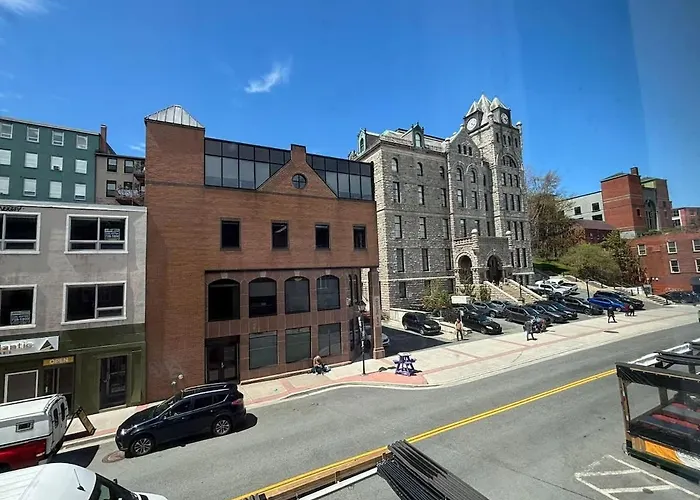 King Room At The Franklin Hotel On Water Street St. John's