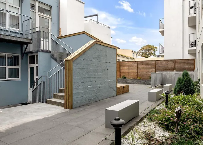 The Swan House By Heimaleiga Aparthotel Reykjavik