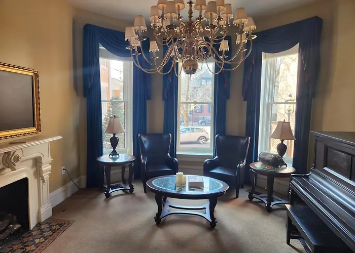 Schwartz Castle Villa Columbus