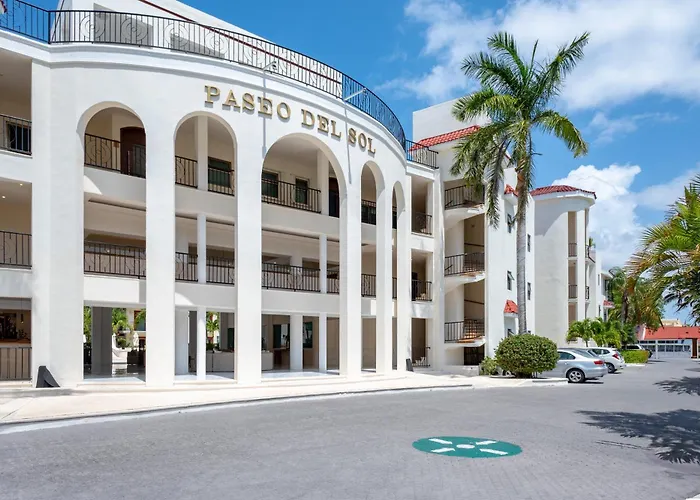 Paseo Del Sol Apartments By Royal Properties Playa del Carmen