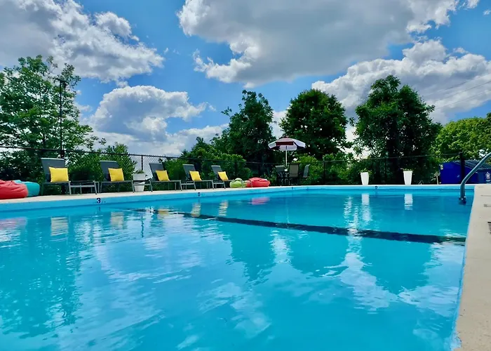 The Retro Hotel Branson
