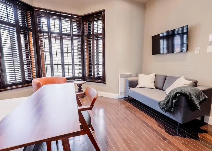 Self Check-In Boutique Hotel - Quartier Latin - Room 101 Montreal