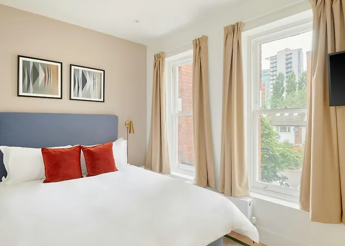 The Prince Hotel Vauxhall, Sonder By Marriott Bonvoy London