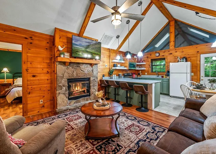 Serene Escape Minutes From Smoky Mountain Fun Pigeon Forge