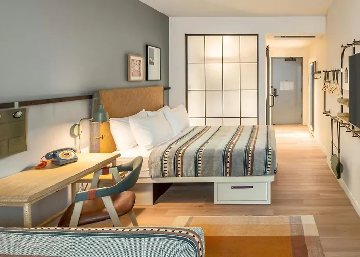 Moxy Cincinnati Downtown