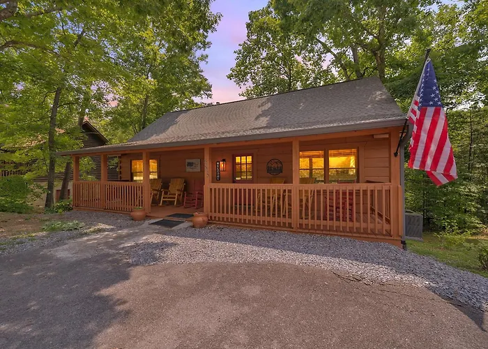 Er76 - Bear Tracks - Great Location! Close To All The Action! Cabin Pigeon Forge