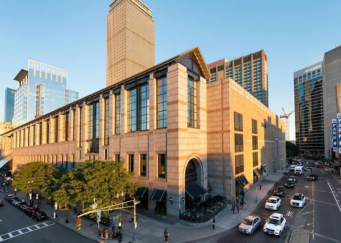 Cambria Hotel Boston Downtown - Seaport