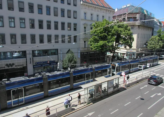 Hotel Attache L Contactless Check-In Vienna
