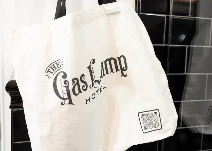 The Gas Lamp Hotel Philadelphia