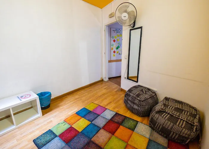 Diagonal House Hostel Barcelona