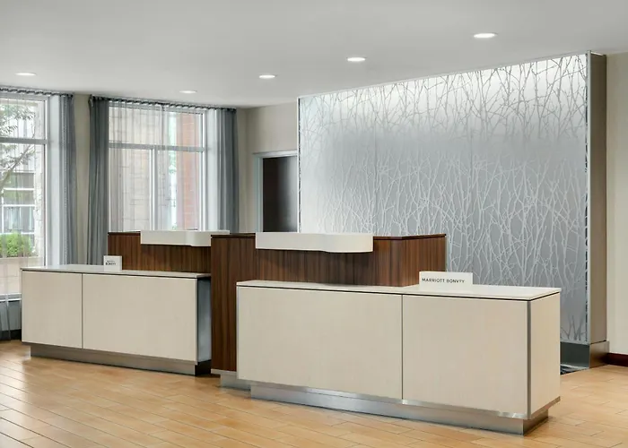 Fairfield Inn & Suites By Marriott Cincinnati Uptown/University Area