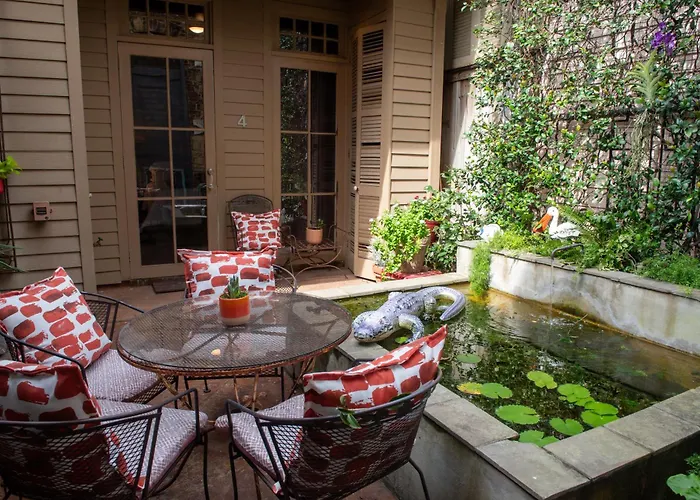 Engine 24 Firehouse Bed & Breakfast New Orleans