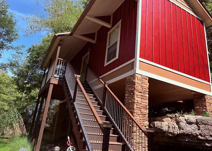 All Seasons Treehouse Village Eureka Springs