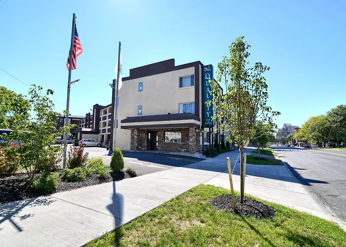 Clarion Pointe Syracuse Downtown Hotel
