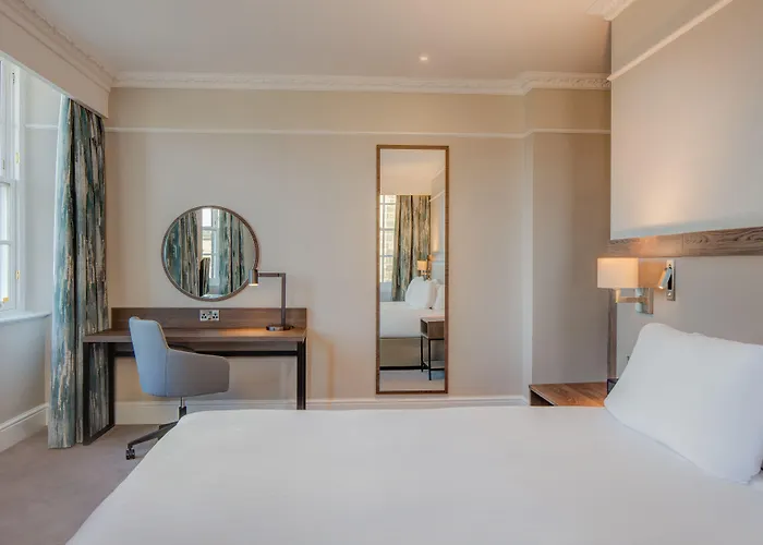 Hilton Edinburgh Carlton Hotel