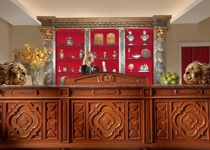 Hotel Raphael - Relais & Chateaux Rome