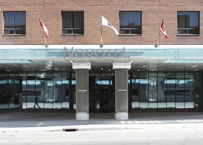 Doubletree By Hilton Ottawa Downtown Hotel