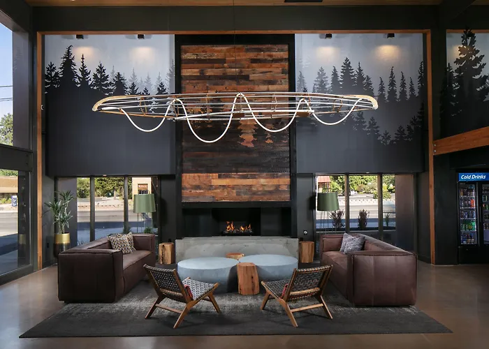 Waypoint Hotel Bend
