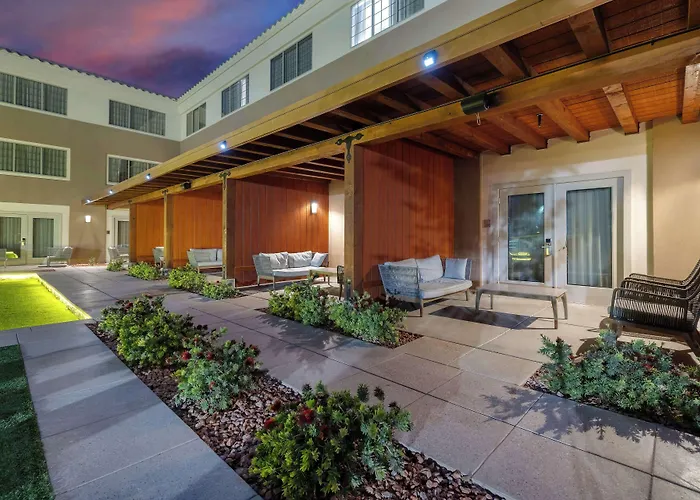 Aiden By Best Western Scottsdale North