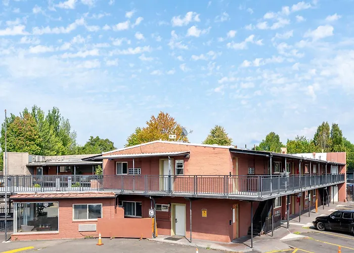 Banfield Studios By Oyo Portland Or