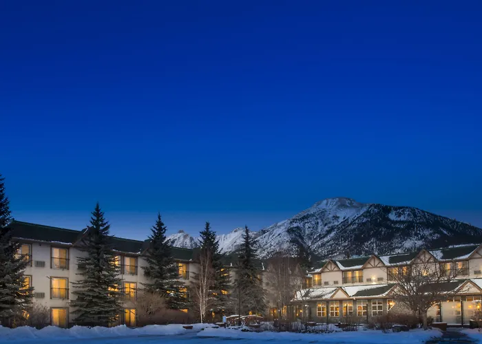Coast Canmore Hotel & Conference Centre