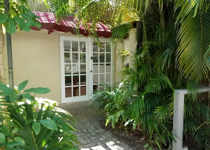Authors Of Key West Guest House