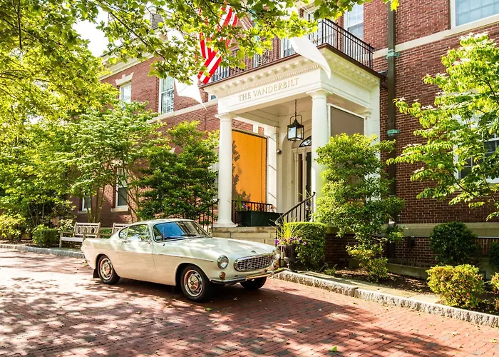 The Vanderbilt, Auberge Collection Newport