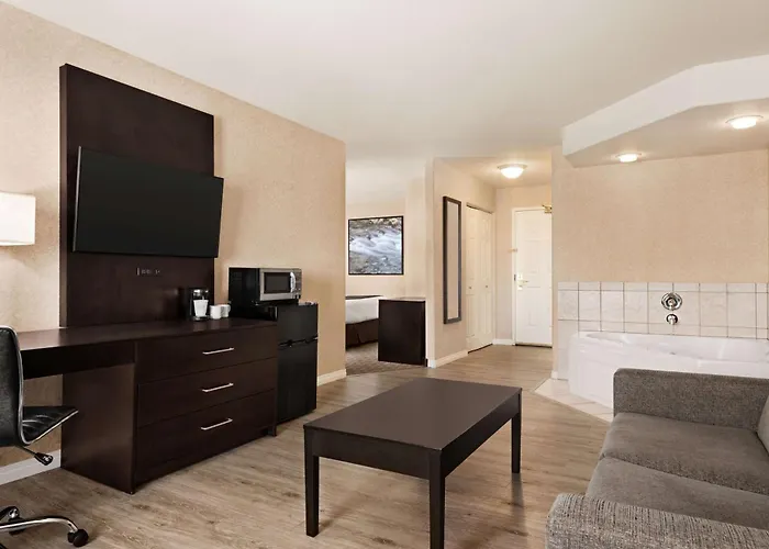 Days Inn By Wyndham Saskatoon