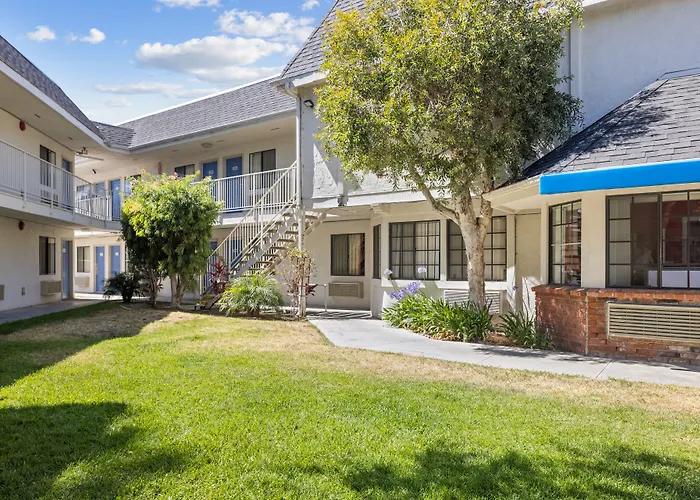Motel 6-Carlsbad, Ca - Village