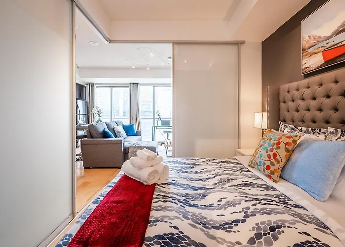 Luxury Suite W Stunning City Views - The Roland Toronto