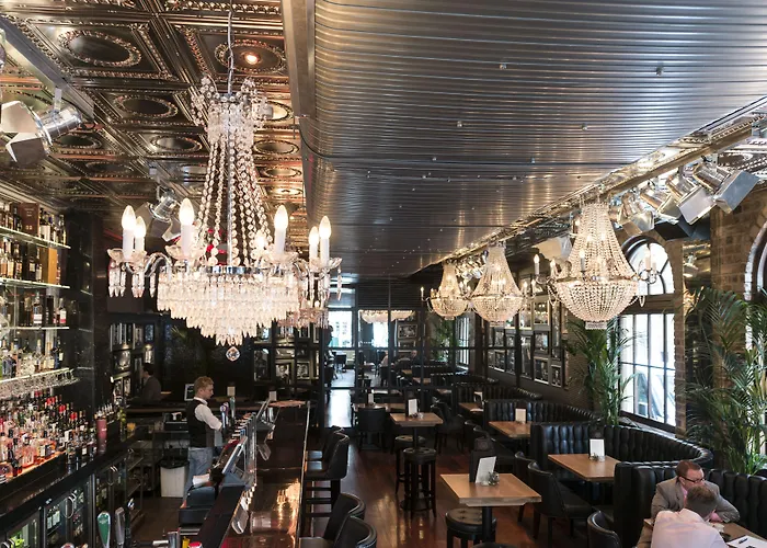 Angels Share Hotel Edinburgh