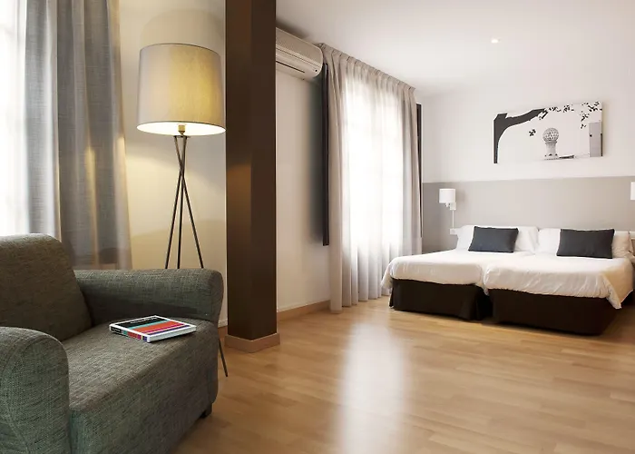 Aspasios Plaza Real Apartments Barcelona