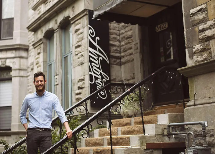 Ambrose House & Cafe - Self Check-In Guesthouse Montreal