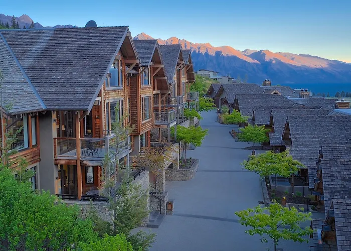 Commonage Grand Villa 3 Bedroom Queenstown