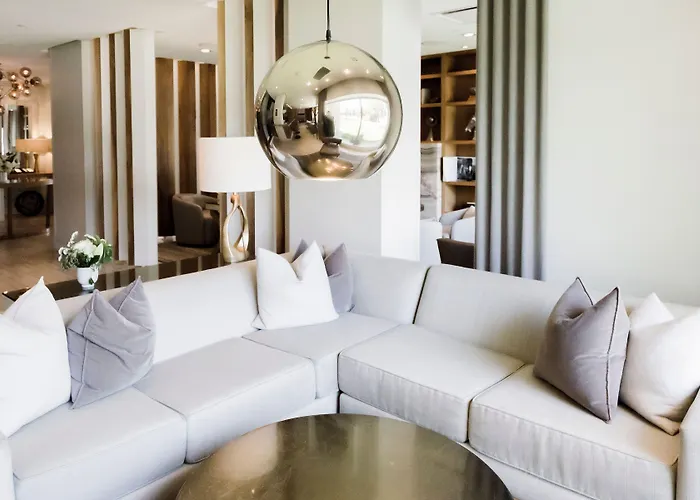 The James Hotel Saskatoon