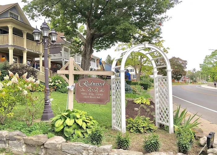 Redwood Bed And Breakfast Niagara Falls