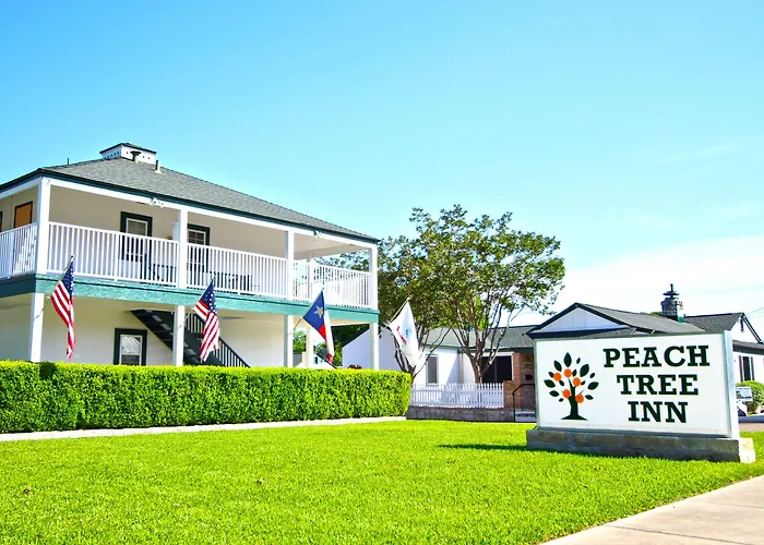 Peach Tree Inn & Suites Fredericksburg