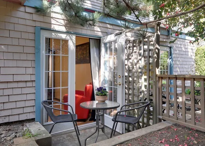 Marketa'S Bed And Breakfast Victoria