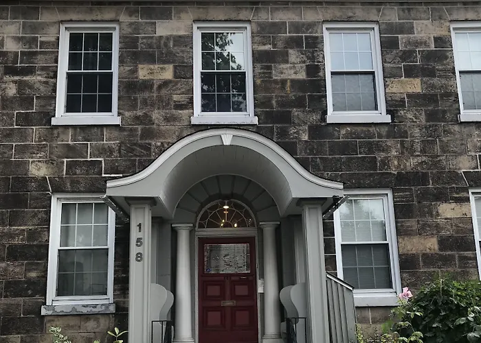 Pring Guesthouse Hamilton