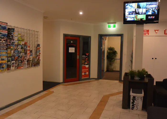 Elizabeth Hostel Melbourne