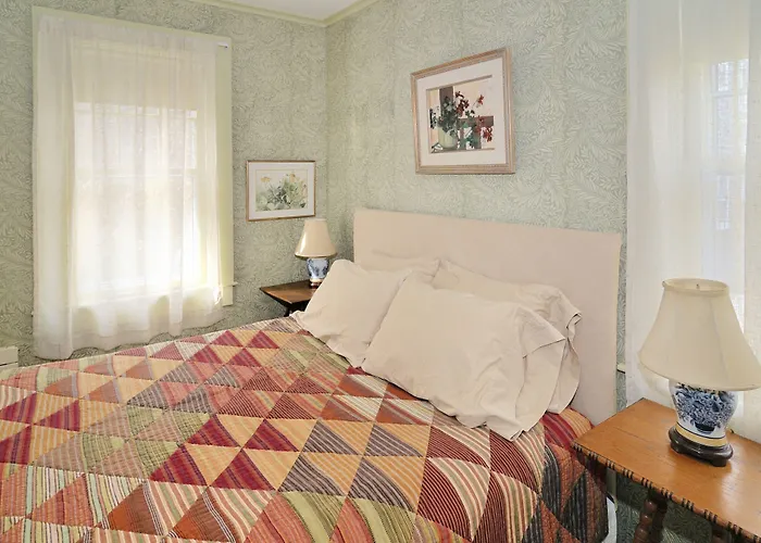The Chestnut House Hotel Nantucket