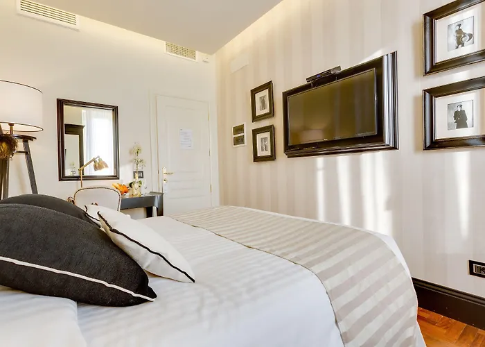 Bellezza Al Colosseo - B&B & Apts Rome