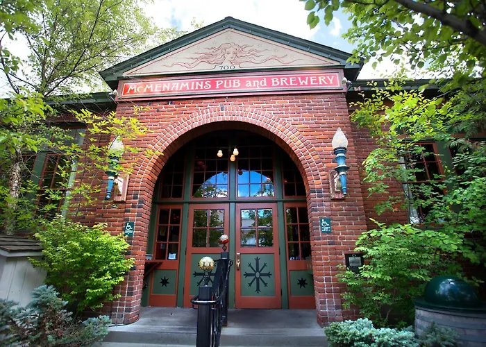 Mcmenamins Old St. Francis School Hotel Bend