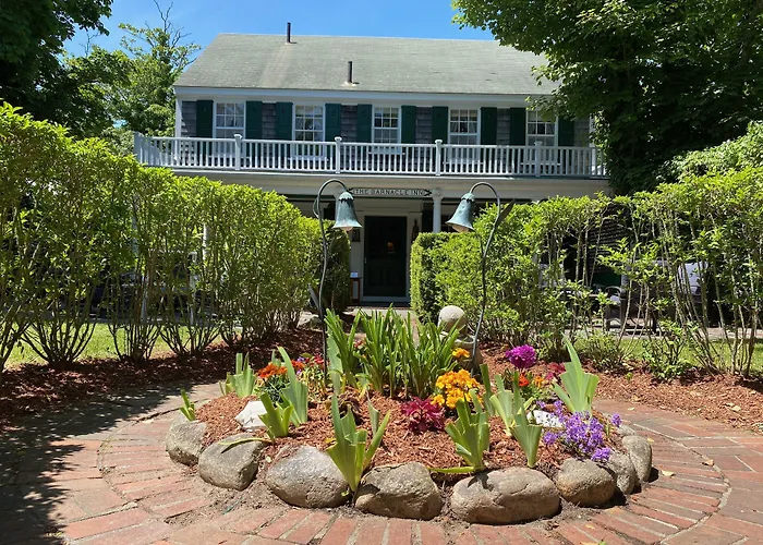 The Barnacle Inn Nantucket