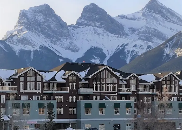 Sunset Mountain Inn Canmore