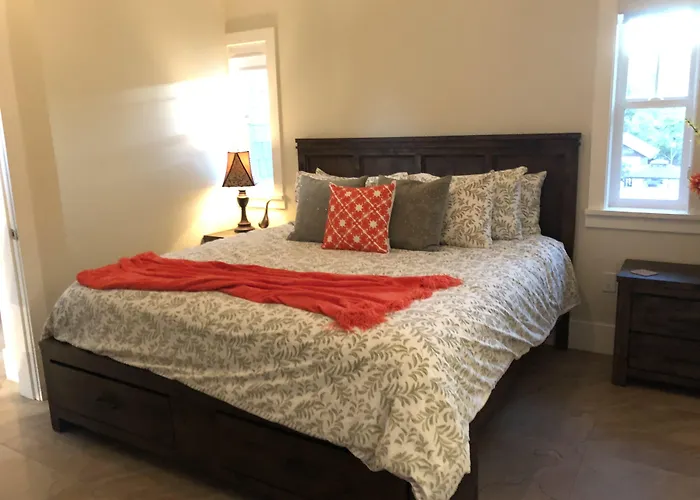 Chatham House Kelowna Bed & Breakfast