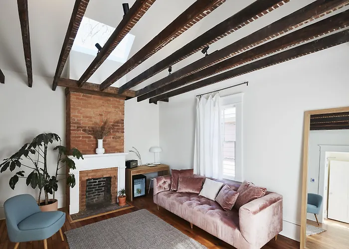 Guest House Raleigh- Adults Only